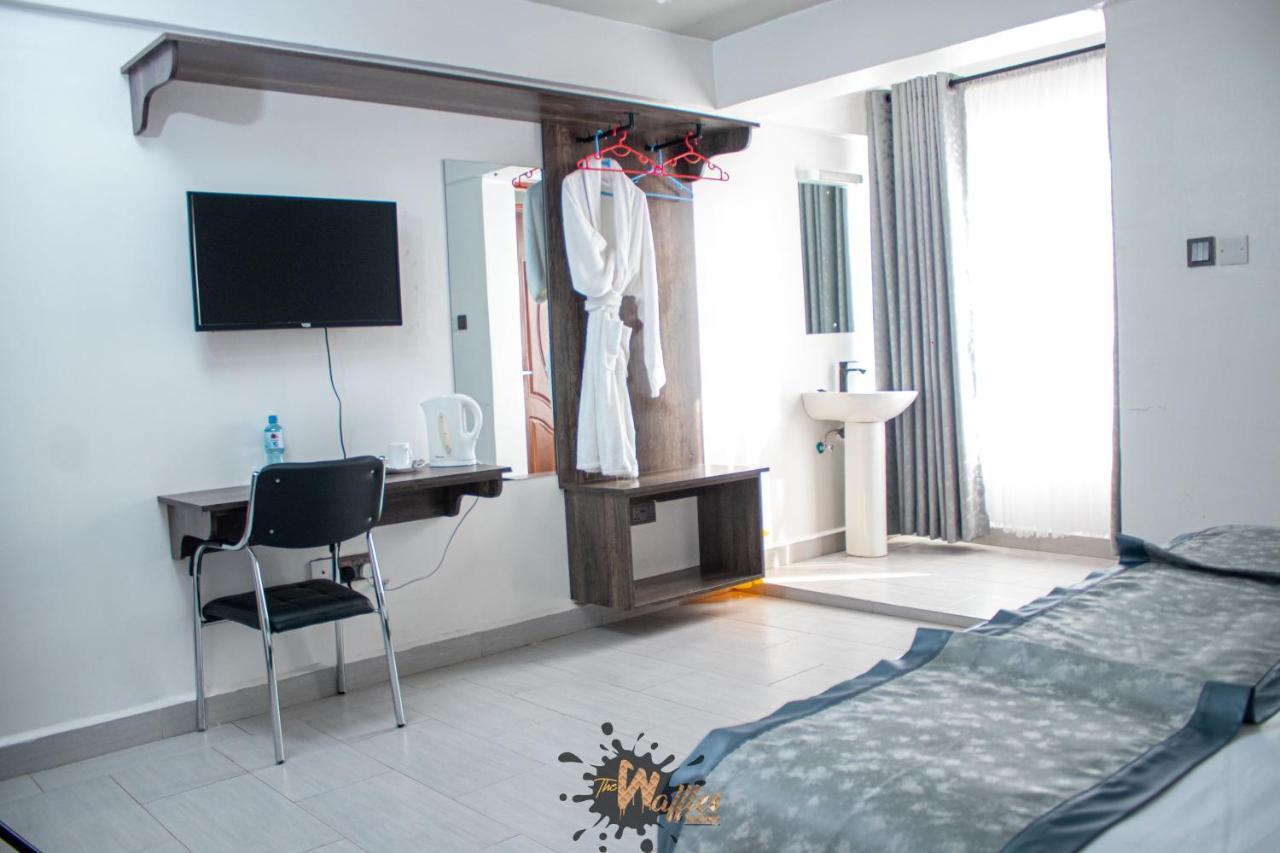 Waffles Suites Nakuru Zewnętrze zdjęcie