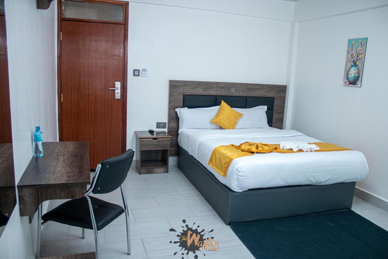 Waffles Suites Nakuru Zewnętrze zdjęcie