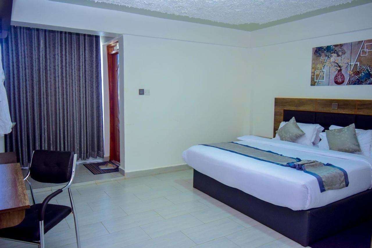 Waffles Suites Nakuru Zewnętrze zdjęcie