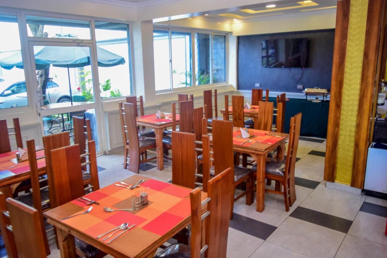 Waffles Suites Nakuru Zewnętrze zdjęcie