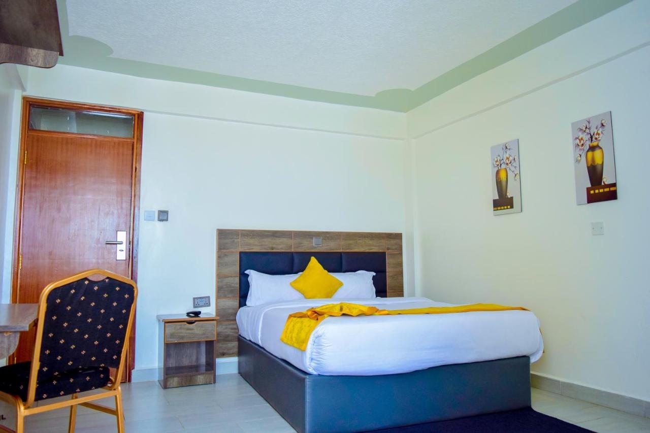 Waffles Suites Nakuru Zewnętrze zdjęcie